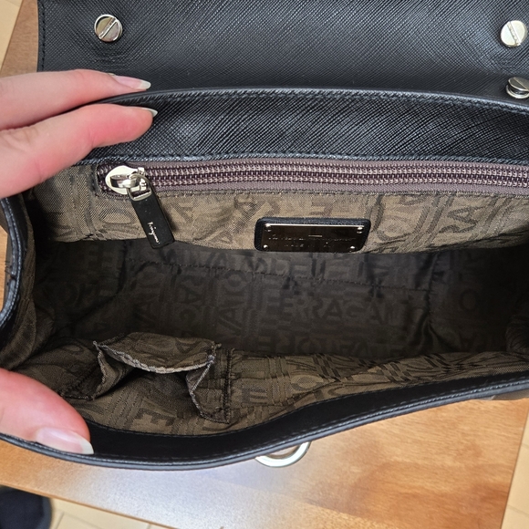 Ferragamo Handbag - Picture 9 of 17